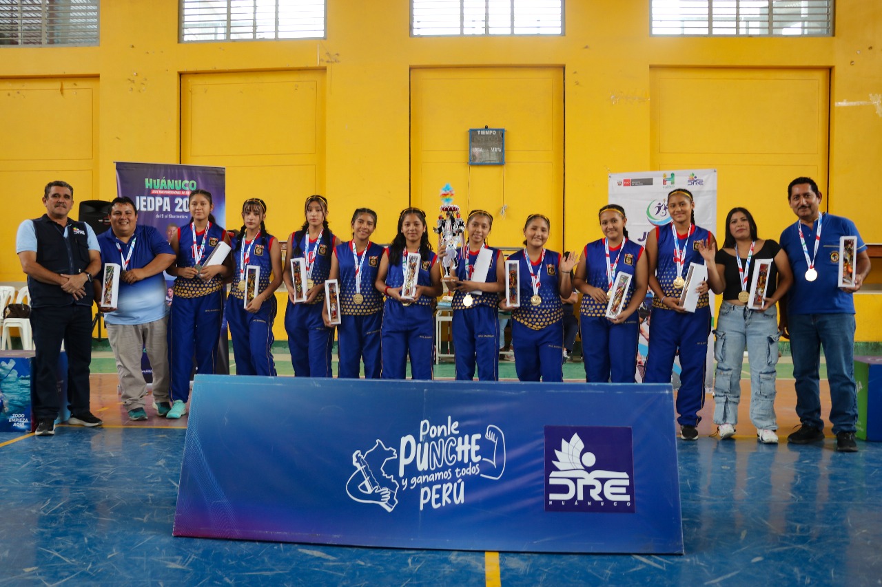 HUÁNUCO SE CORONA CAMPEÓN MACRORREGIONAL EN VÓLEY, FUTSAL Y BÁSQUET EN LOS JUEGOS ESCOLARES DEPORTIVOS